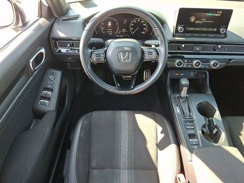 Used 2023 Honda Civic Sport image 12