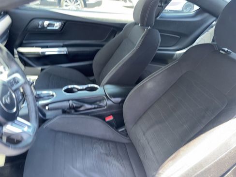 Used 2015 Ford Mustang Coupe RWD image 12