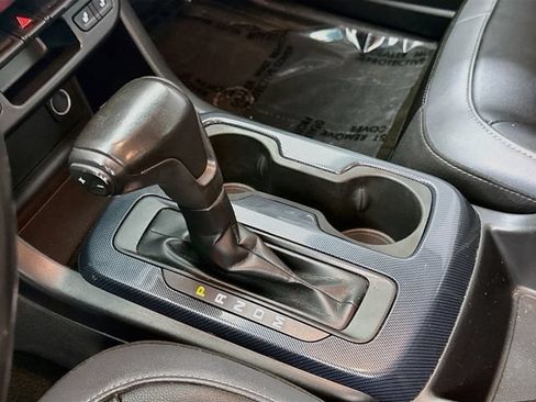 Used 2016 Chevrolet Colorado Z71 AWD/4WD image 16
