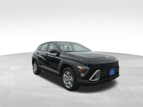 New 2026 Hyundai Kona SE image 3