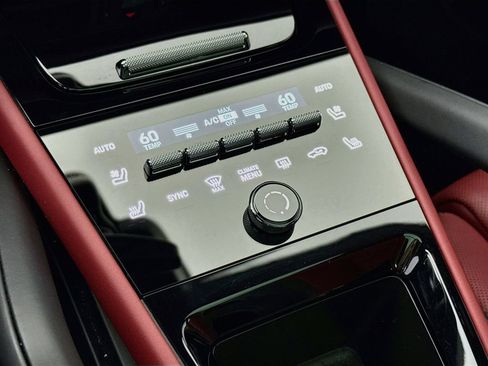 Certified 2026 Porsche Cayenne S AWD/4WD image 22