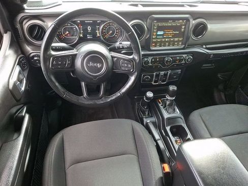 Used 2022 Jeep Wrangler Unlimited Sport w/ Sun And Sound Package AWD/4WD image 2