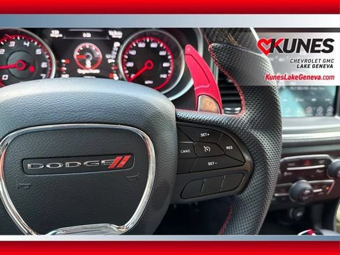 Used 2017 Dodge Charger SXT w/ AWD Plus Group image 22