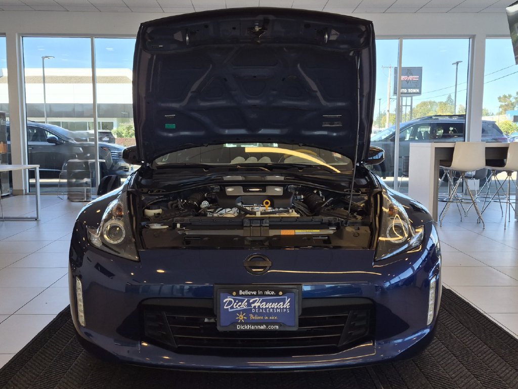 Used 2019 Nissan 370Z Coupe w/ Z34 Heritage Edition - Blue RWD image 4