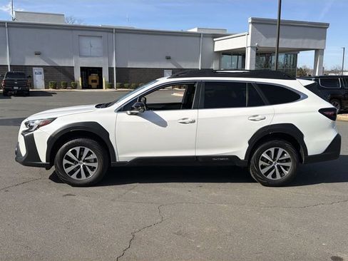 Used 2025 Subaru Outback Premium w/ Popular Package #1 image 10