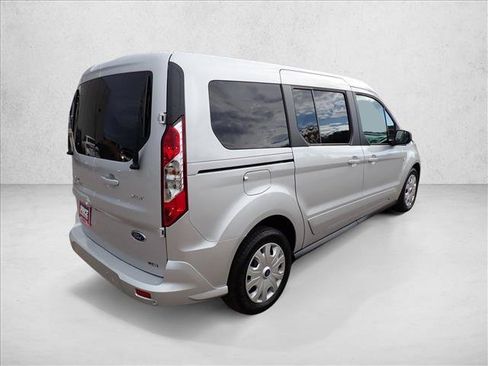 Used 2022 Ford Transit Connect XLT FWD image 4