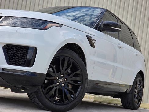 Used 2019 Land Rover Range Rover Sport HSE AWD/4WD image 9