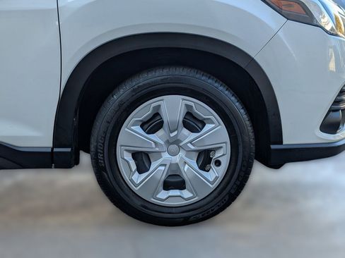 Used 2024 Subaru Forester image 12