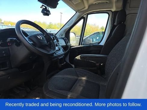 Used 2024 RAM ProMaster 2500 w/ Convenience Group FWD image 3