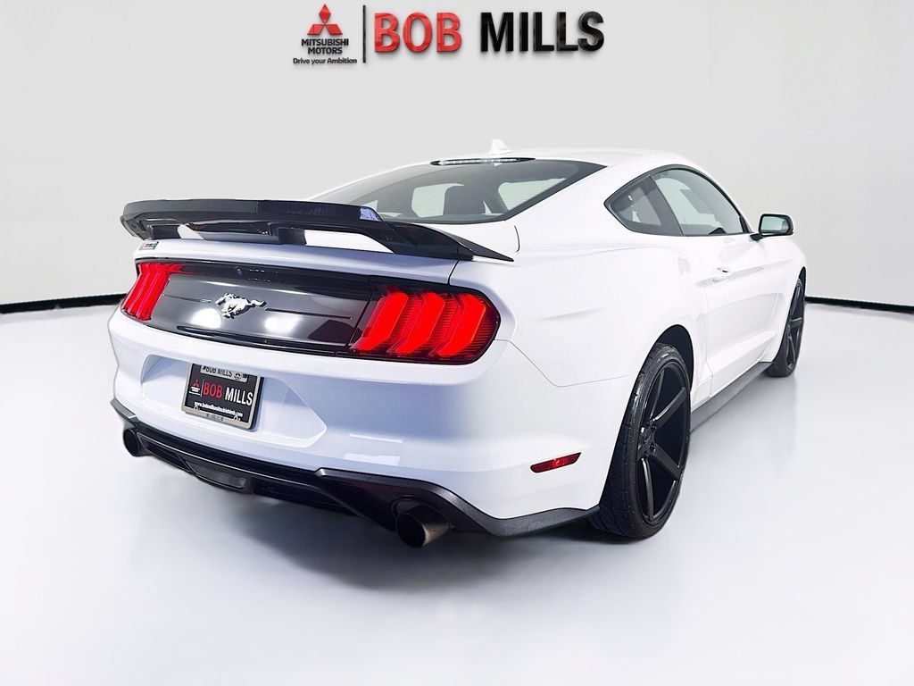 Used 2022 Ford Mustang Coupe RWD image 7