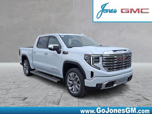 New 2026 GMC Sierra 1500 Denali w/ Denali Reserve Package AWD/4WD image 1
