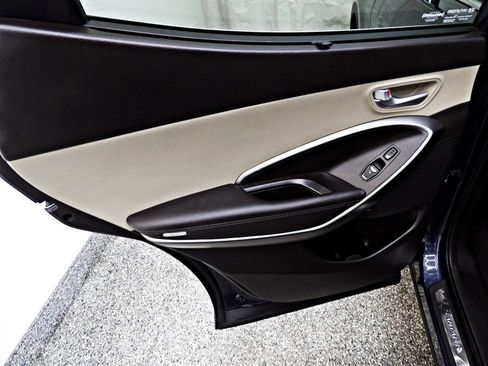 Used 2017 Hyundai Santa Fe Sport w/ 2.4L Tech Package 04 image 9