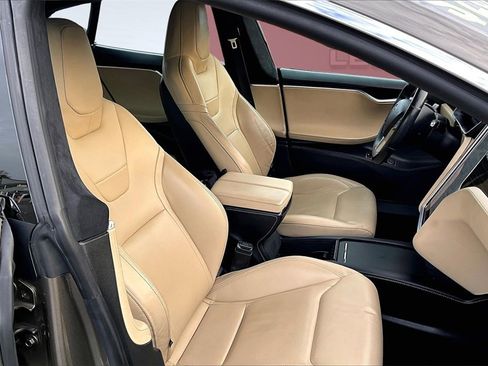 Used 2016 Tesla Model S 90D image 7