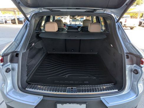 New 2026 Porsche Cayenne image 22