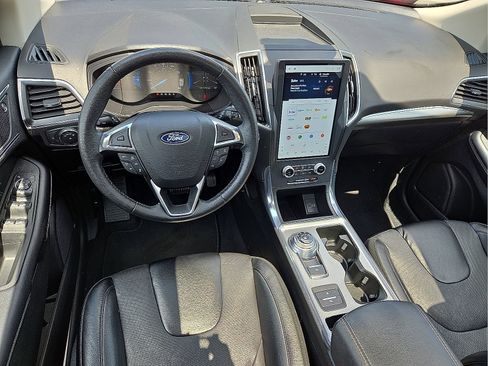 Used 2022 Ford Edge Titanium w/ Equipment Group 301A AWD/4WD image 11