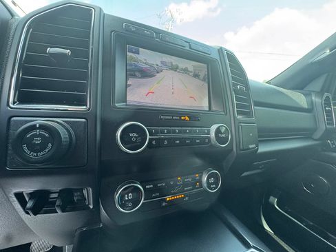 Used 2021 Ford Expedition XL AWD/4WD image 17