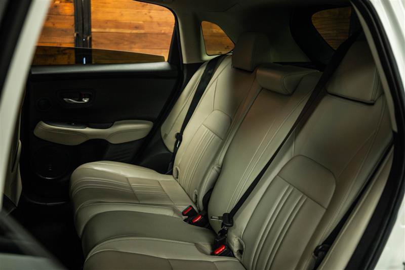Used 2024 Honda HR-V EX-L image 10