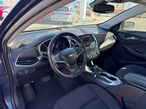 Used 2016 Chevrolet Malibu LT image 10