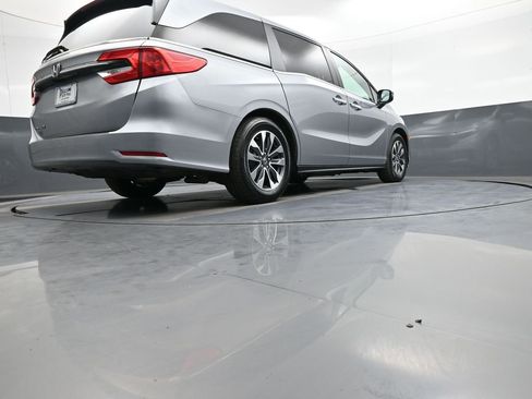 Certified 2023 Honda Odyssey EX-L image 32