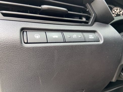 Used 2023 Nissan Altima 2.0 SR FWD image 46