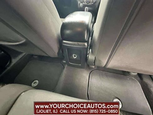 Used 2018 Dodge Journey SE w/ Blacktop Package image 27