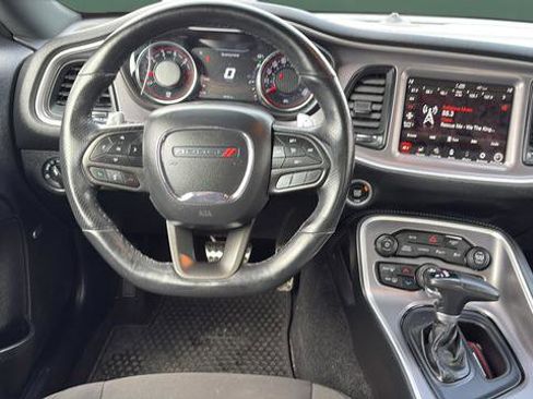 Used 2022 Dodge Challenger R/T Scat Pack image 10