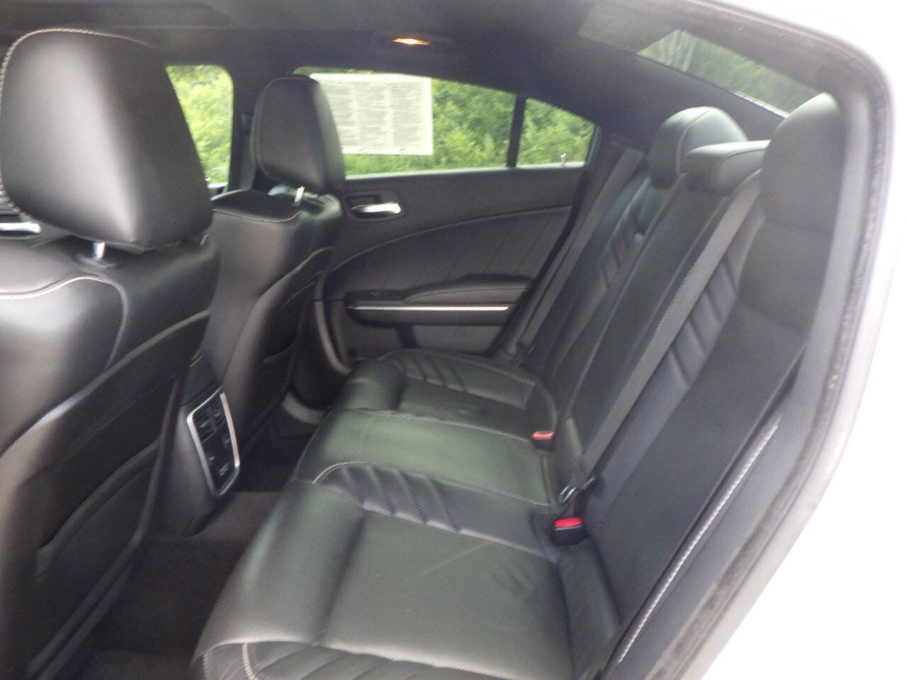 Used 2018 Dodge Charger SRT w/ Technology Group RWD image 13