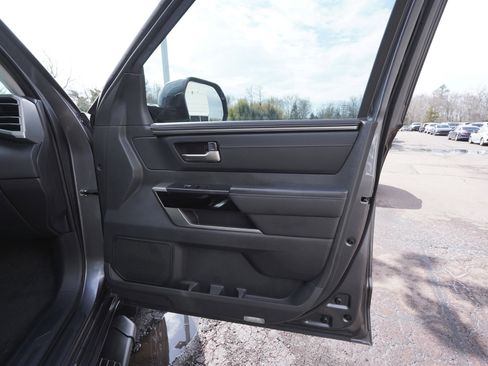 Used 2024 Toyota Tundra Limited image 13