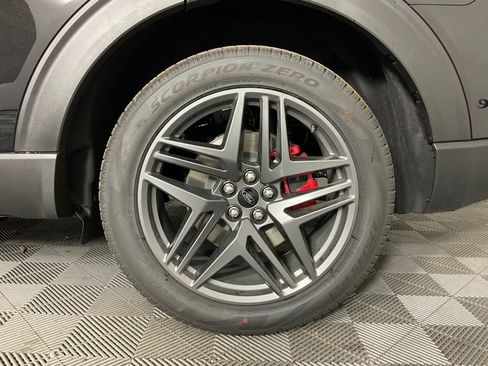 New 2026 Ford Explorer ST-Line RWD image 10