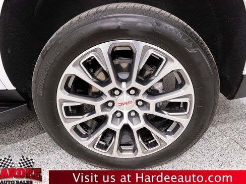 Used 2025 GMC Yukon Denali image 10