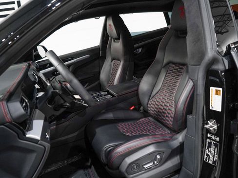 Used 2020 Lamborghini Urus image 3