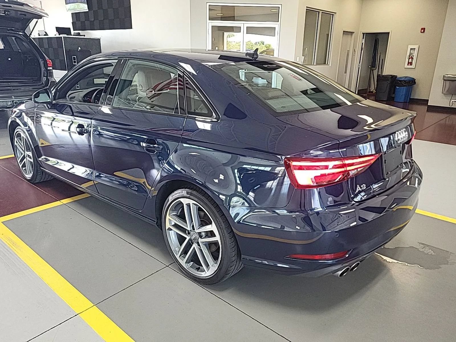 Used 2020 Audi A3 2.0T Premium Plus w/ Premium Plus Package FWD image 2