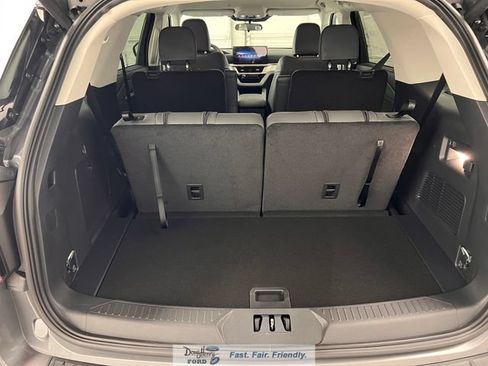 New 2026 Ford Explorer Active w/ Active Comfort Package AWD/4WD image 38