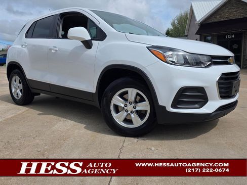 Used 2020 Chevrolet Trax LS w/ Fleet Convenience Package AWD/4WD image 1
