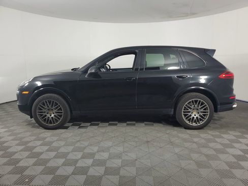 Used 2018 Porsche Cayenne Platinum Edition w/ Premium Package AWD/4WD image 7