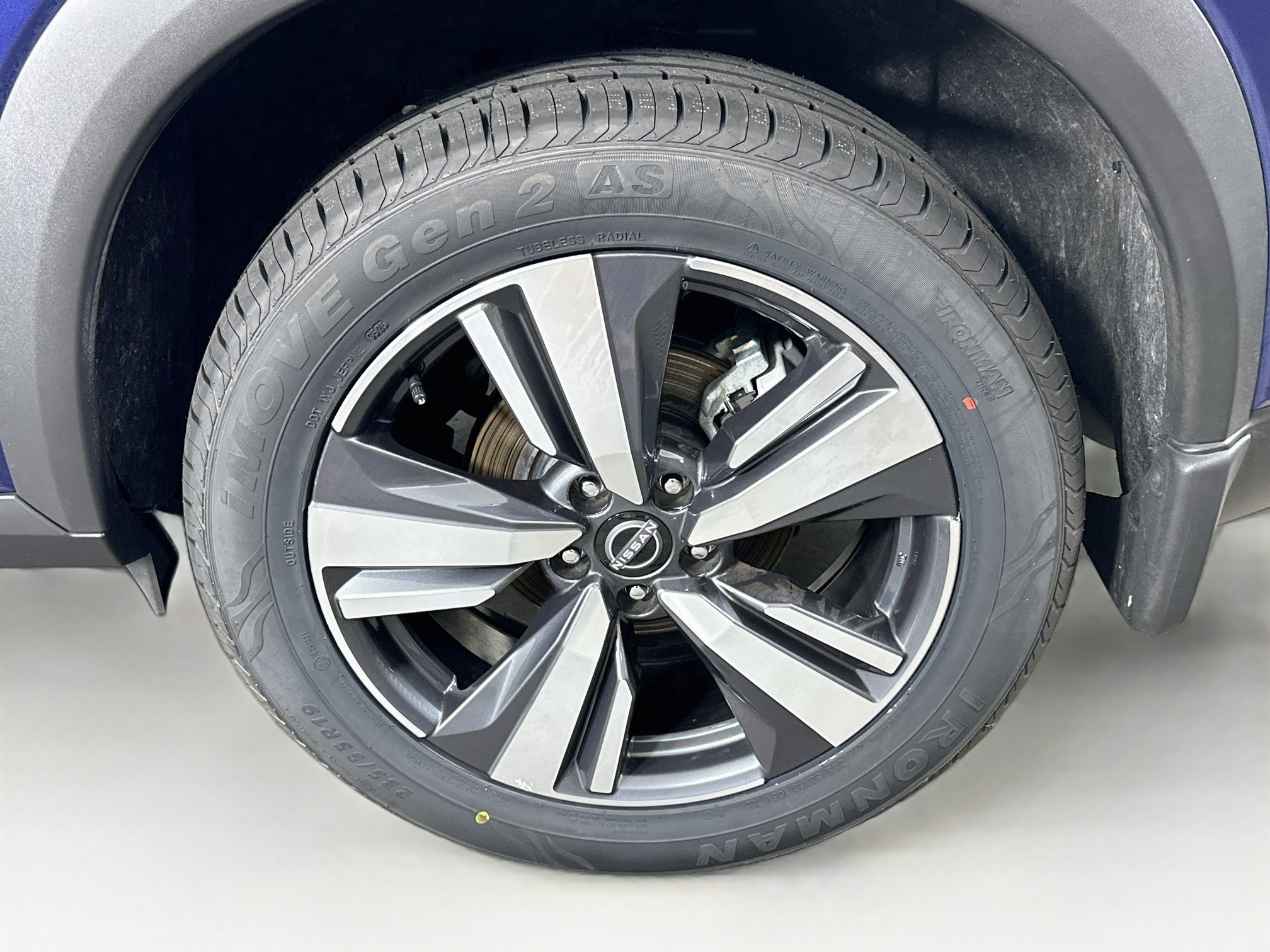 Used 2023 Nissan Rogue SL w/ SL Premium Package FWD image 11