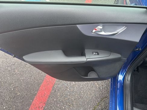 Used 2024 Kia Forte LXS image 18