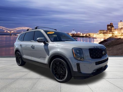 Used 2021 Kia Telluride SX w/ Nightfall Edition Package AWD/4WD image 4