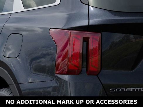 New 2026 Kia Sorento LX image 11