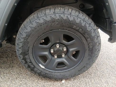 Used 2023 Jeep Wrangler Sport image 47