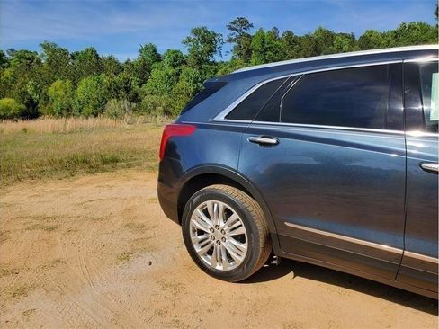 Used 2019 Cadillac XT5 Premium Luxury FWD image 11