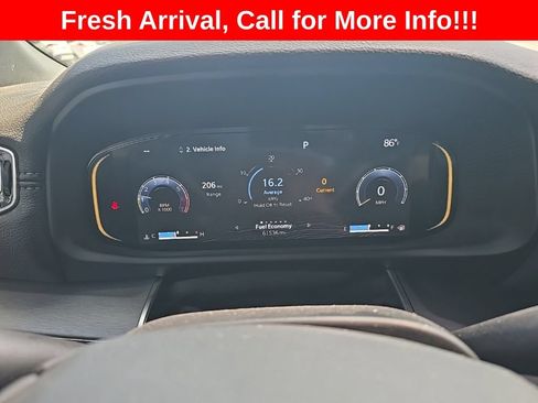 Used 2023 Jeep Wagoneer Series II AWD/4WD image 3