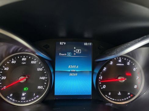 Used 2021 Mercedes-Benz GLC 300 4MATIC image 16