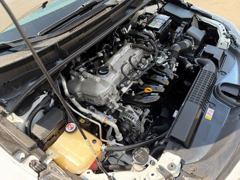 Used 2020 Toyota Corolla LE FWD image 31
