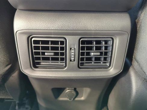Certified 2025 Toyota RAV4 LE FWD image 25