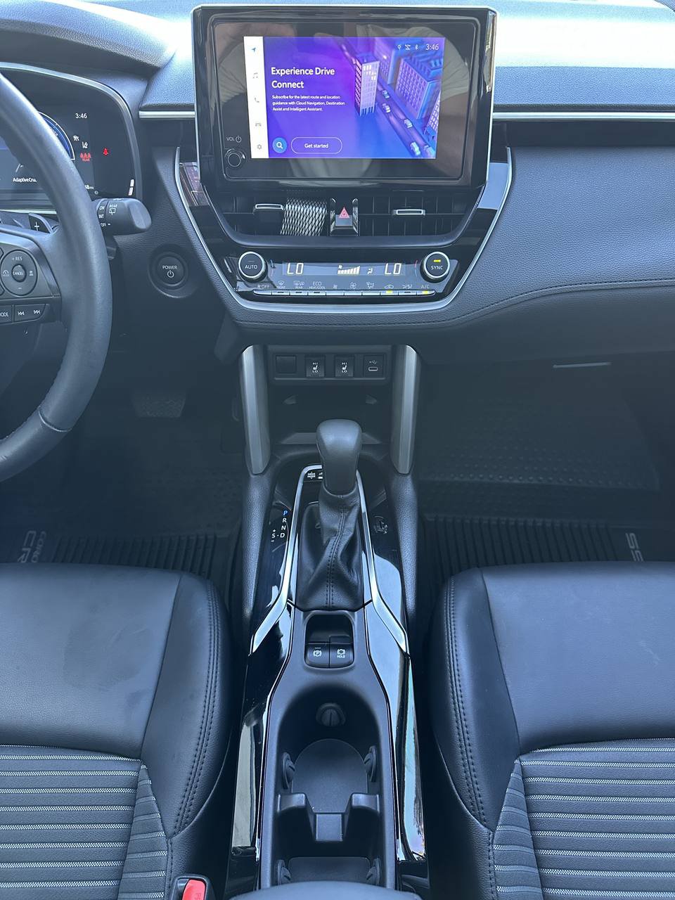 Used 2024 Toyota Corolla Cross AWD Hybrid w/ Convenience Package image 26