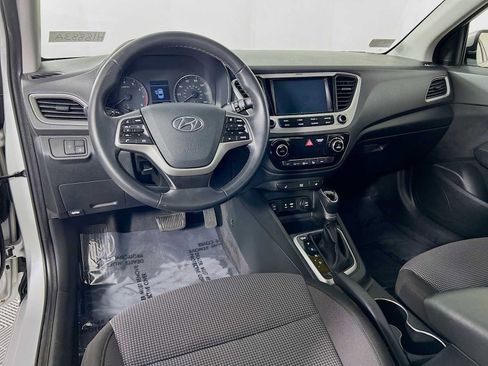 Used 2020 Hyundai Accent Limited FWD image 9