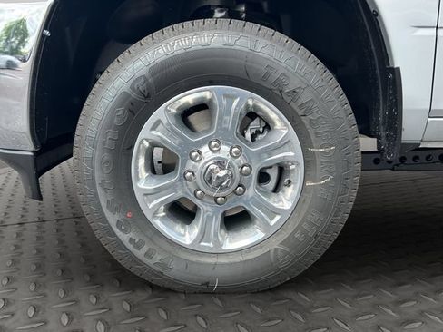 New 2026 RAM 3500 Big Horn AWD/4WD image 25