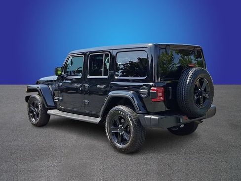Used 2023 Jeep Wrangler Unlimited Sahara AWD/4WD image 6