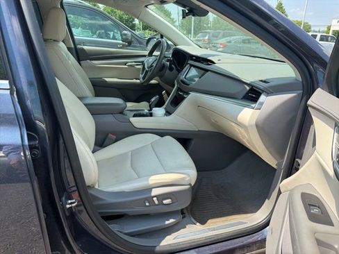 Used 2019 Cadillac XT5 Luxury FWD image 7